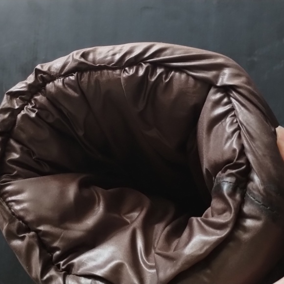 Coach boots brown coach C  with coach button - Picture 11 of 16